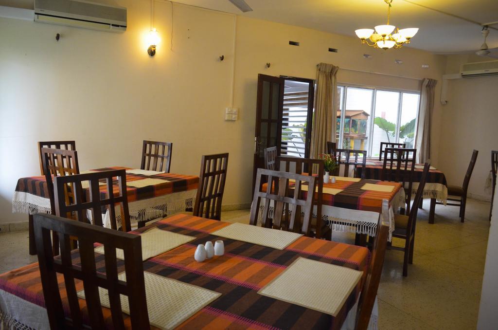 Yoho Mount Waves Colombo Exterior photo