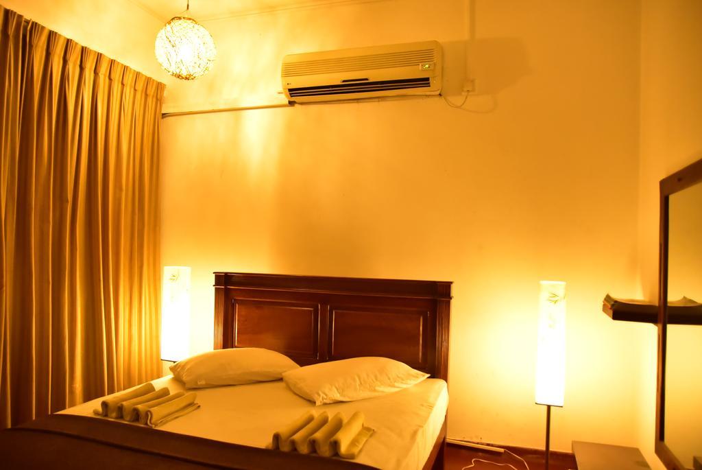 Yoho Mount Waves Colombo Exterior photo