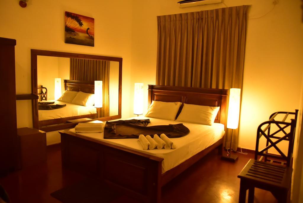Yoho Mount Waves Colombo Exterior photo